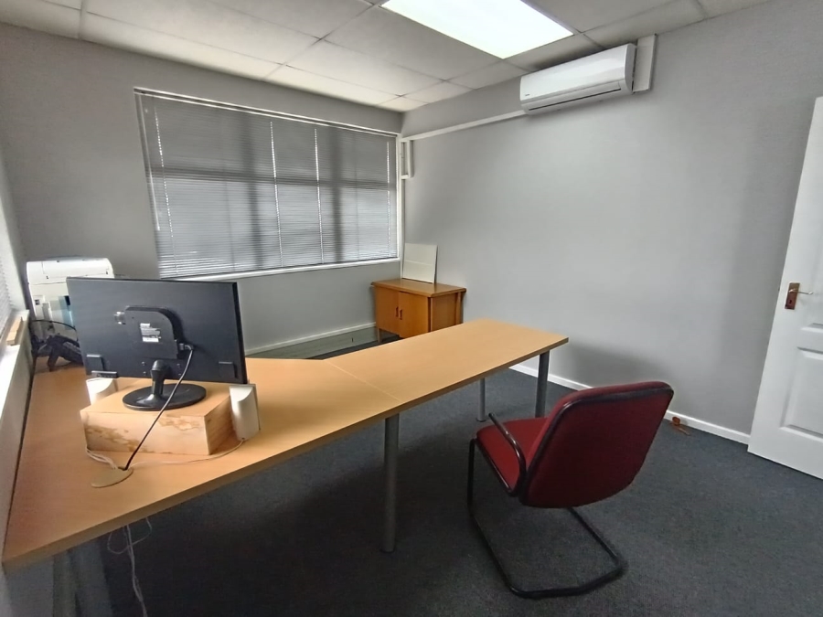 To Let Commercial Property for Rent in Lorraine Eastern Cape